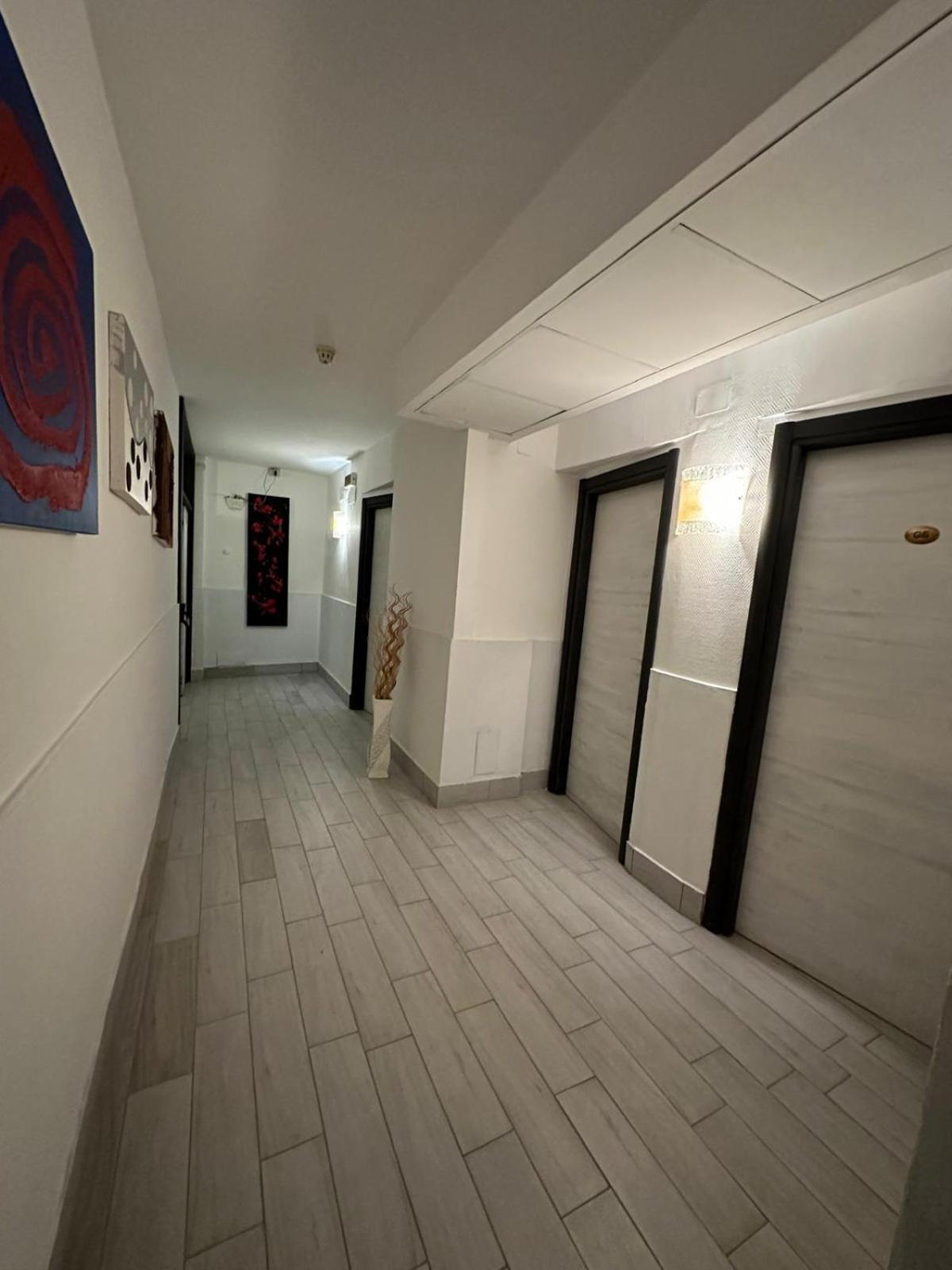 Hotel Clinton Касория Екстериор снимка