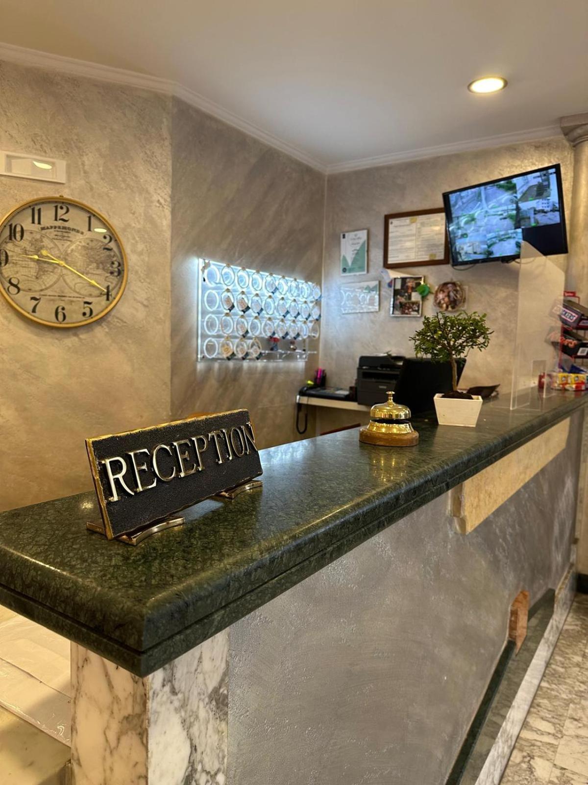 Hotel Clinton Касория Екстериор снимка