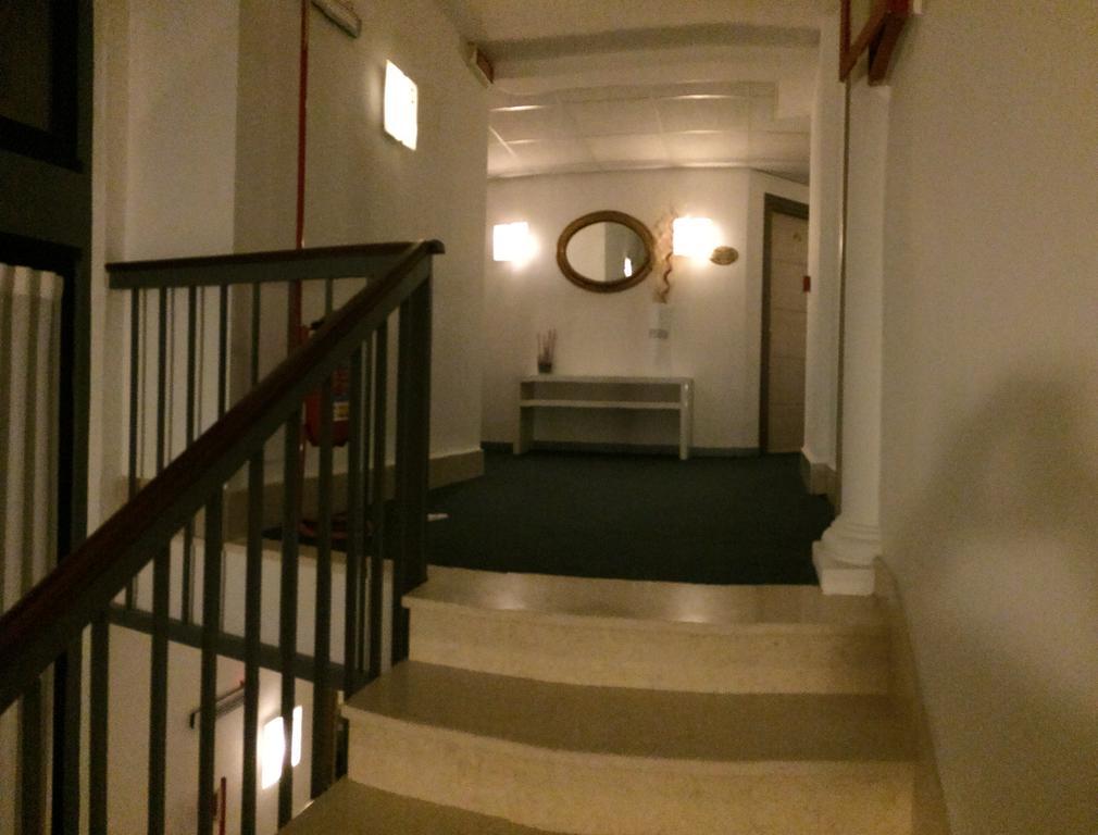 Hotel Clinton Касория Екстериор снимка