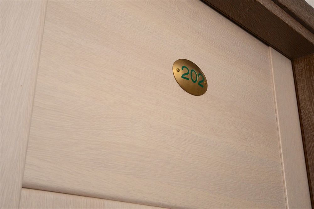 Hotel Clinton Касория Екстериор снимка